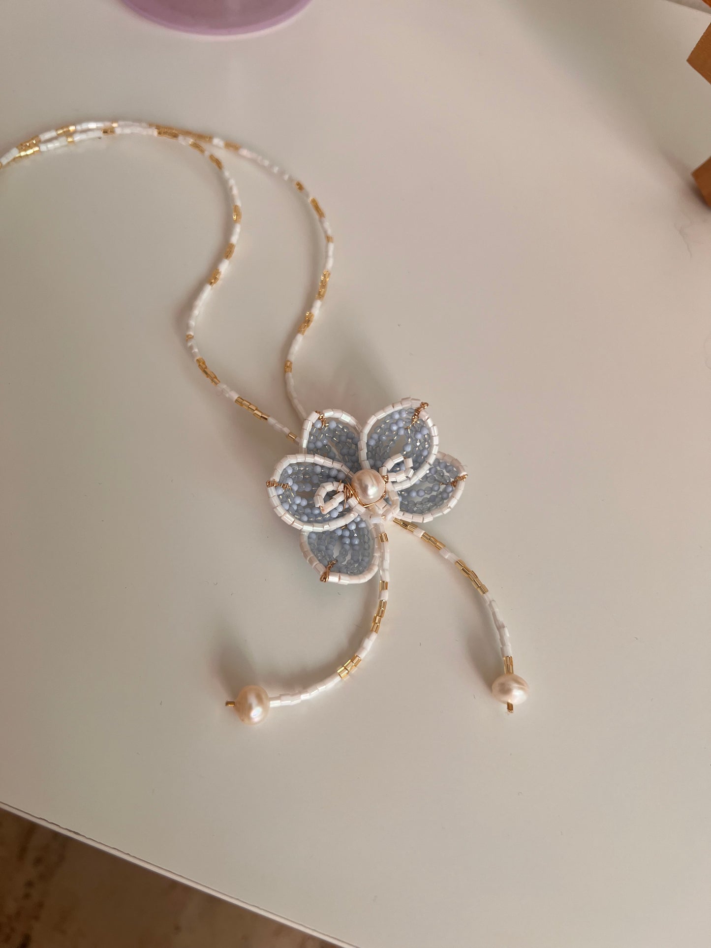 Collier Orquidea bleu ciel